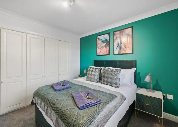 Vakantiehuis Stylish House Sleeps 10